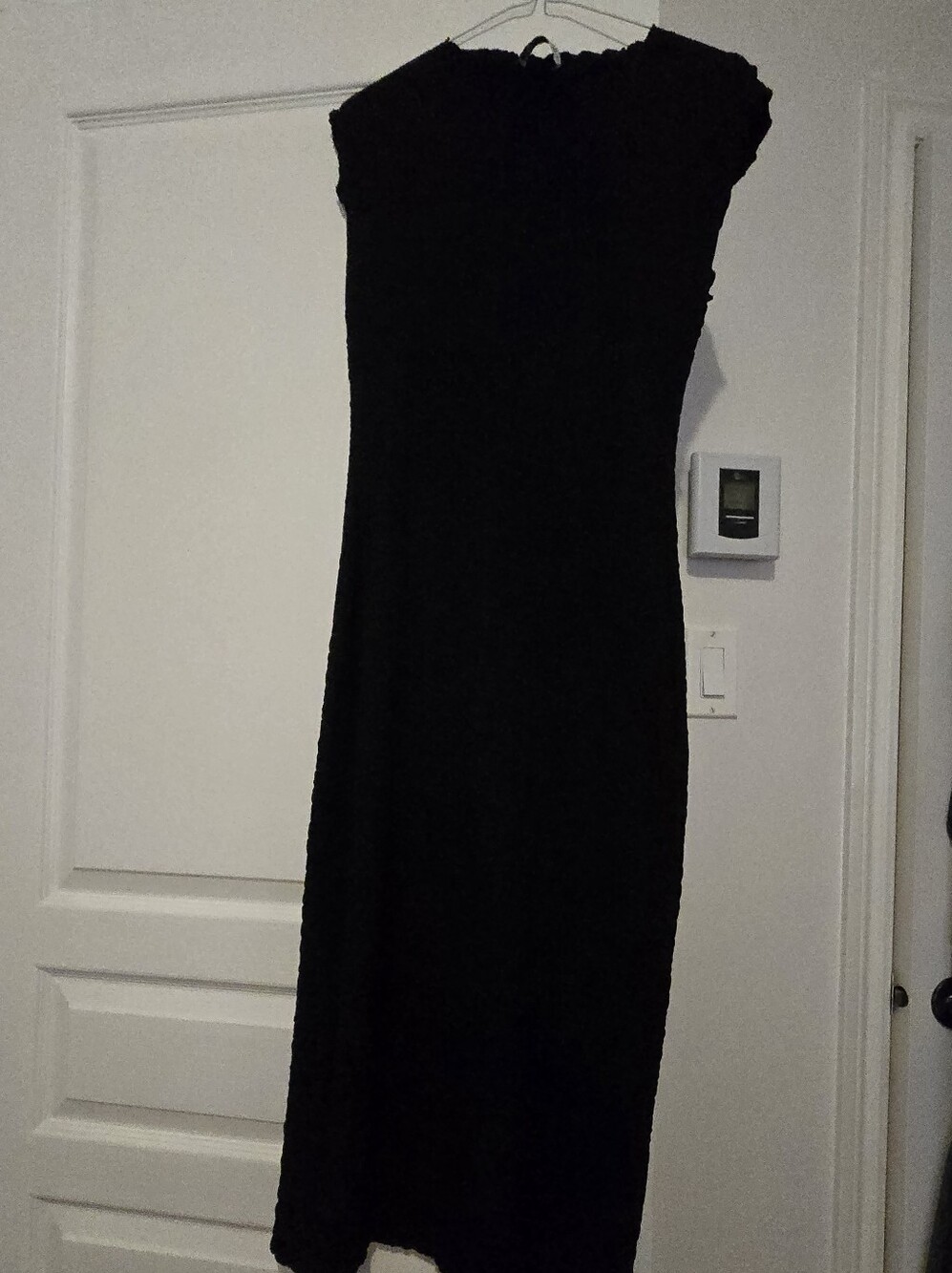 Zara Black Midi Dress - Sleek Cap Sleeve Sheath